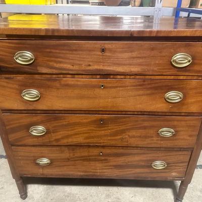 Vintage American Federal Style Chest of Drawers