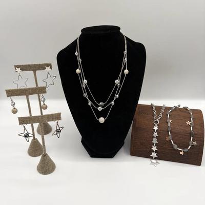 Silver-Toned Stars And Sparkles Earrings And Necklaces 