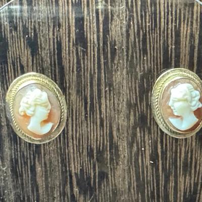 14K Gold Cameo Earrings