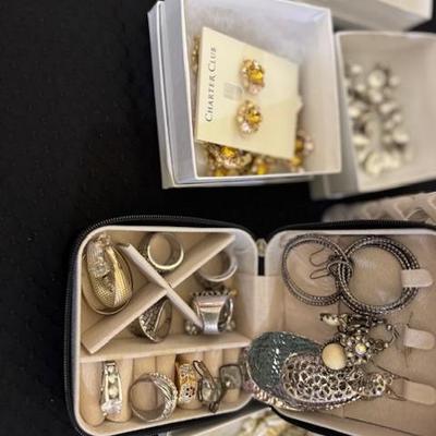 Sale Photo Thumbnail #60