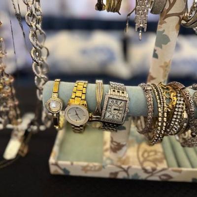 Sale Photo Thumbnail #57