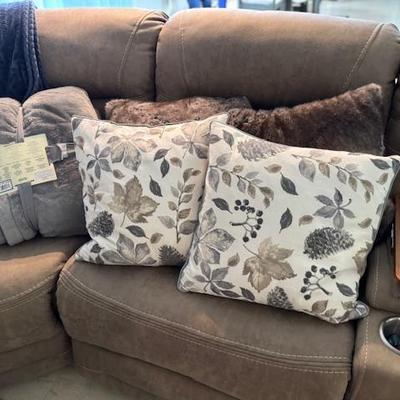 Sale Photo Thumbnail #24