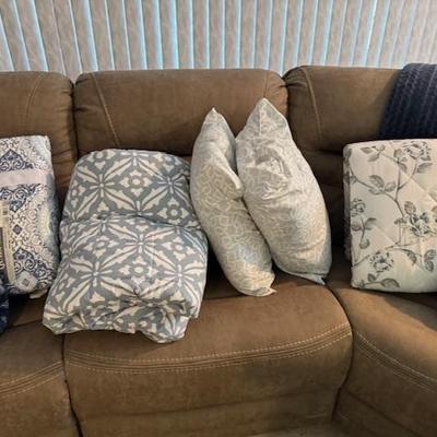 Sale Photo Thumbnail #26