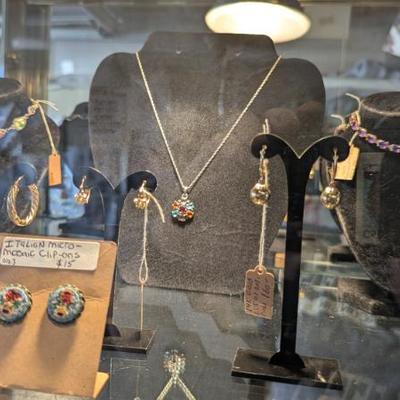 Sale Photo Thumbnail #73