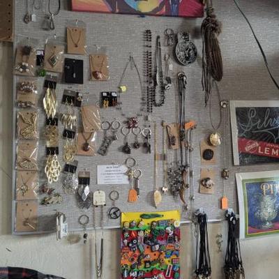 Sale Photo Thumbnail #34