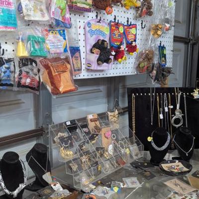 Sale Photo Thumbnail #227