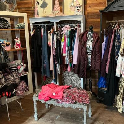 Sale Photo Thumbnail #172