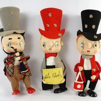 3 Noel Japan Stockinette Christmas Caroler Dolls