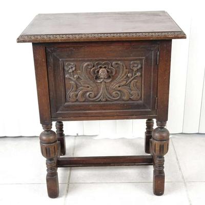 Antique Mahogany Side Table by Imperial In Grand Rapids MI - Jacobean | Spanish Revival Style