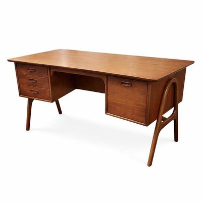 Sale Photo Thumbnail #13: Mid-Century modern furniture