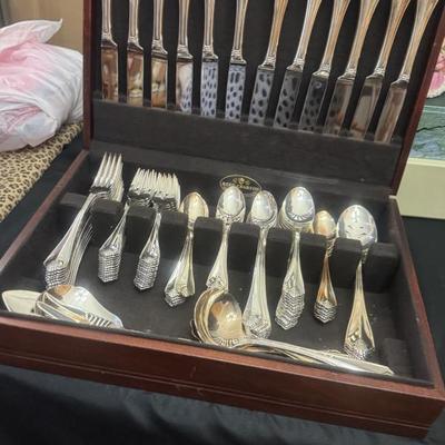 Sale Photo Thumbnail #25