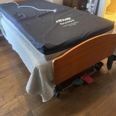 Sale Photo Thumbnail #3