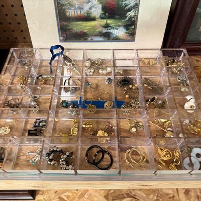 Sale Photo Thumbnail #79