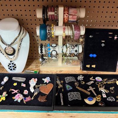 Sale Photo Thumbnail #80