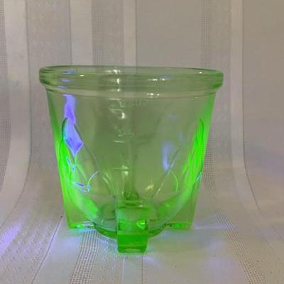 Uranium Measuring Cup 