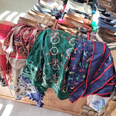 Sale Photo Thumbnail #250