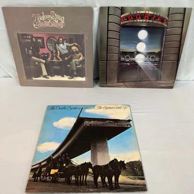 Vintage The Doobie Brothers Vinyl LP Collection - Essential 70s Rock Trio