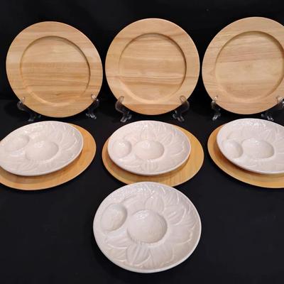 10 Piece Boho Serving Set - Wood Chargers & Ceramic Sunflower Sectional Plates