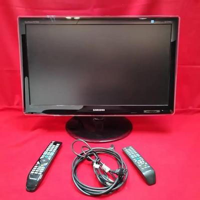 Samsung SyncMaster P2770HD 27" LCD Monitor/TV Lot with Remotes