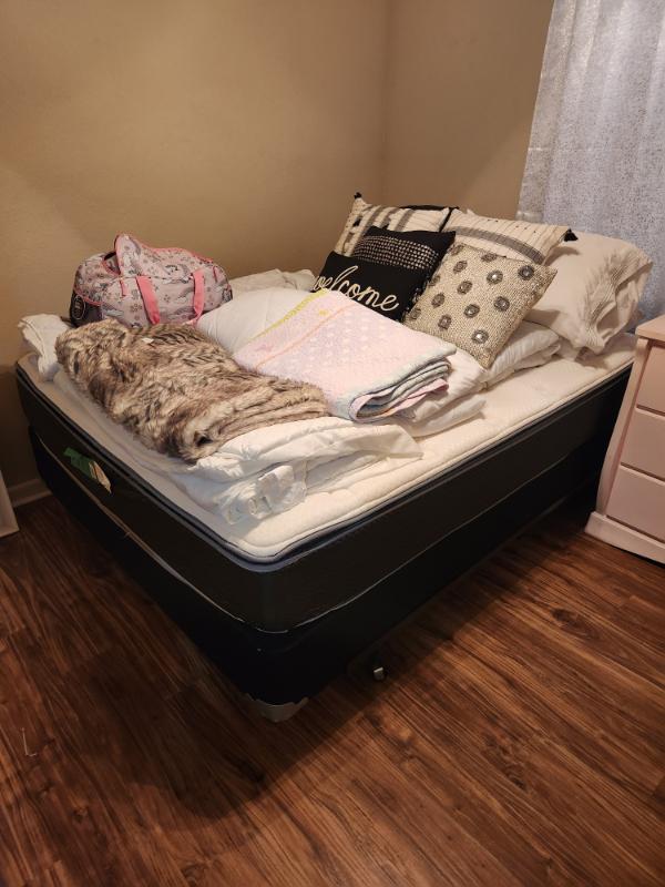 Sale Photo Thumbnail #29