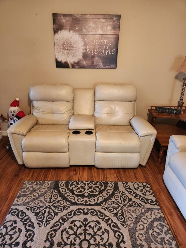 Sale Photo Thumbnail #3