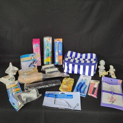Assorted Vanity Items, etc