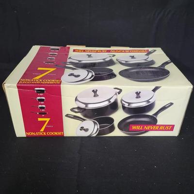 6pc Non-Stick Cookset (NEW, open box missing frying pan)