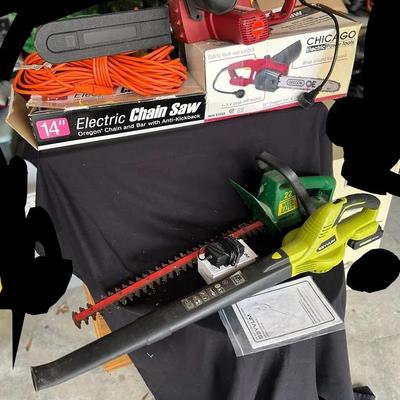 14" Electric Chainsaw, Electric Weed Eater & Seyvum Cordless Leaf Blower Lot