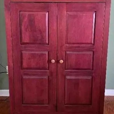 ETHAN ALLEN Cabinet With VIZIO 32IN TV & Remote