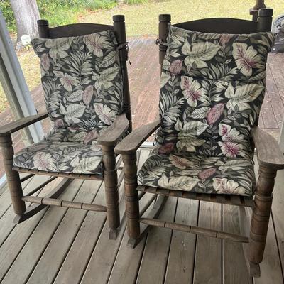 Wooden Rocking Chairs 