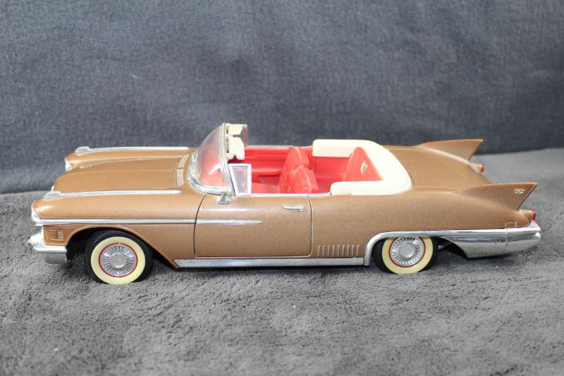 Sale Photo Thumbnail #100