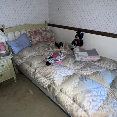 Sale Photo Thumbnail #381