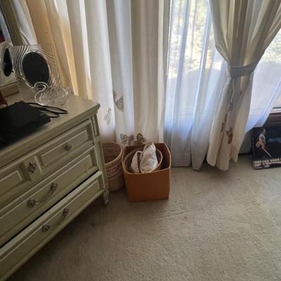 Sale Photo Thumbnail #407