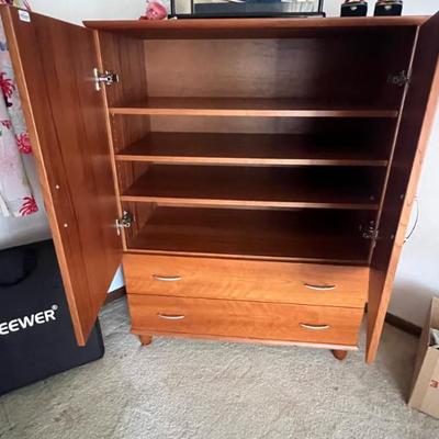 Sale Photo Thumbnail #400