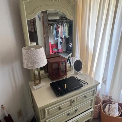 Sale Photo Thumbnail #402