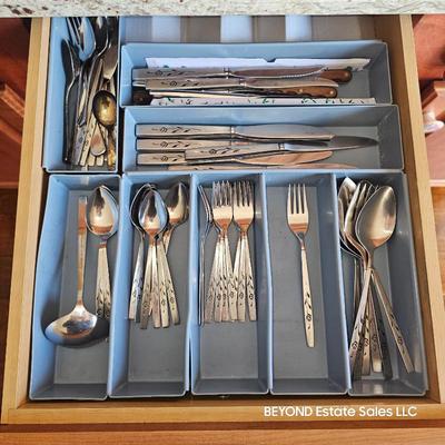 Sale Photo Thumbnail #281