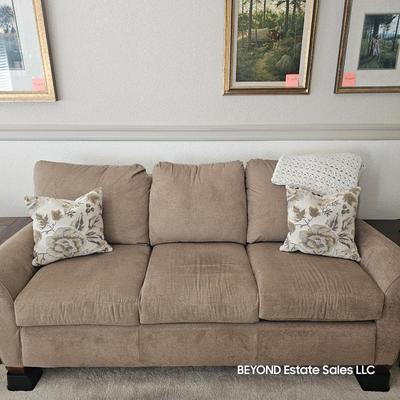 Sale Photo Thumbnail #310