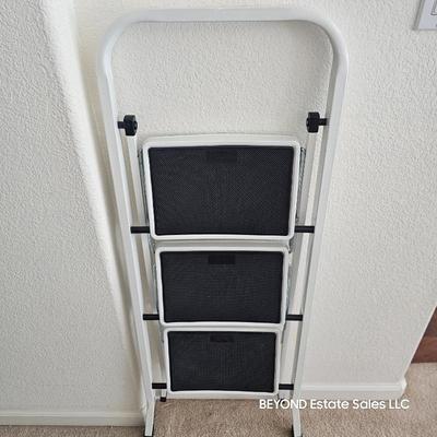 Sale Photo Thumbnail #269