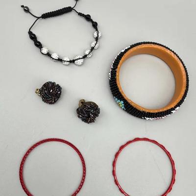 Beaded Jewelry Bundle – Bracelets, Bangles & Clip Earrings