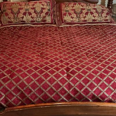 Home Collection Diamond Ruby Red And Gold Chenille Comforter Set