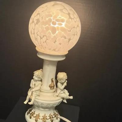 Vintage Cupid Figure Renaissance Style Lamp