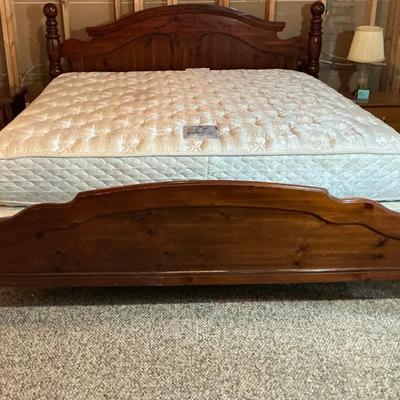 King Size Bed With Wood Headboard And Footboard