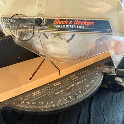 Black and Decker Power Miter Saw