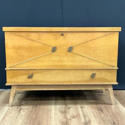 Cavalier Cedar Lined Chest
