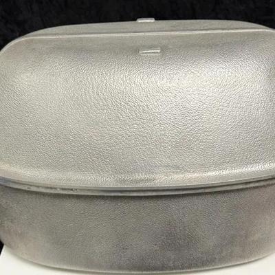 vintage large Guardian Service Ware aluminum turkey roaster with a lid
