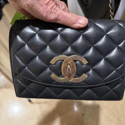 Sale Photo Thumbnail #155