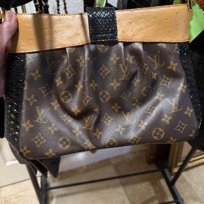 Sale Photo Thumbnail #157