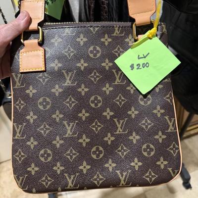 Sale Photo Thumbnail #156