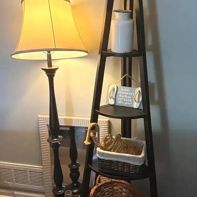Beach-Themed Décor with Display Shelf & Floor Lamp