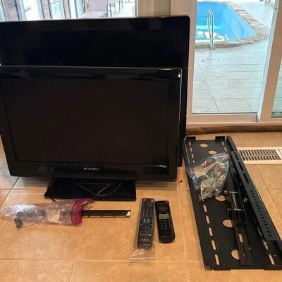 Vizio 28" TV, Sansui 23" TV & JVC TV with Wall Mount